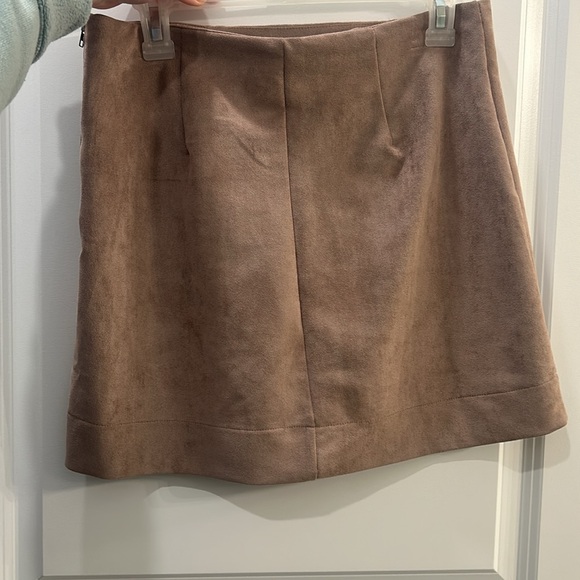 Mini skirt suede. Very soft! - Picture 5 of 7